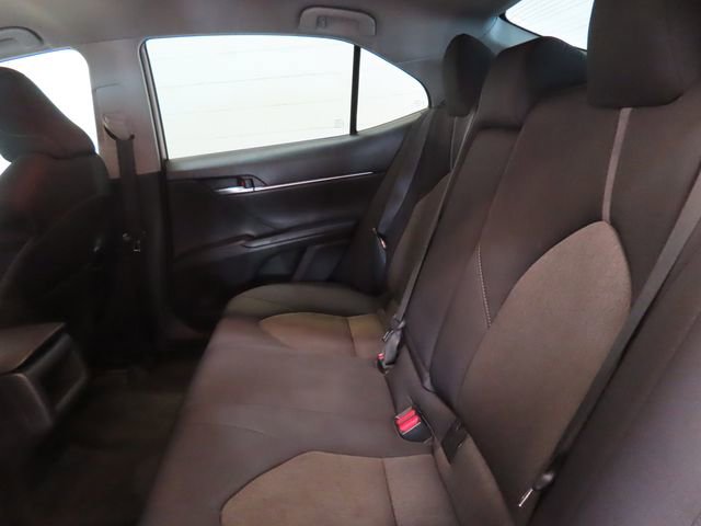 Used 2022 Toyota Camry LE FWD image 29