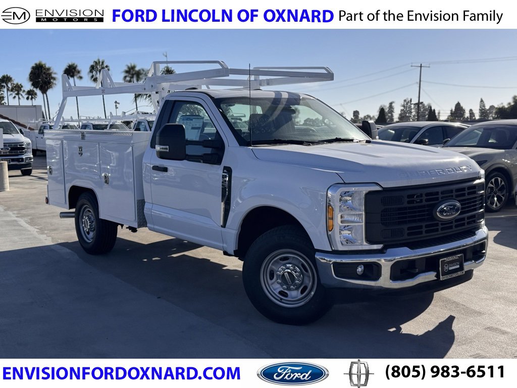 New 2025 Ford F250 XL w/ XL Chrome Package