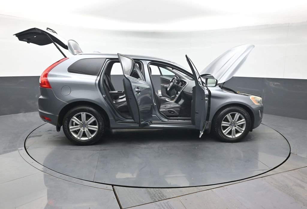 Used 2017 Volvo XC60 T5 Inscription w/ Preferred Option Package image 52