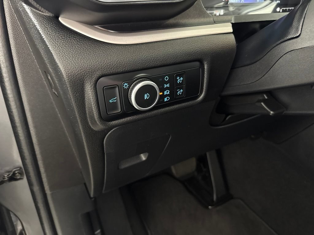 Used 2024 Ford Explorer XLT AWD/4WD image 21