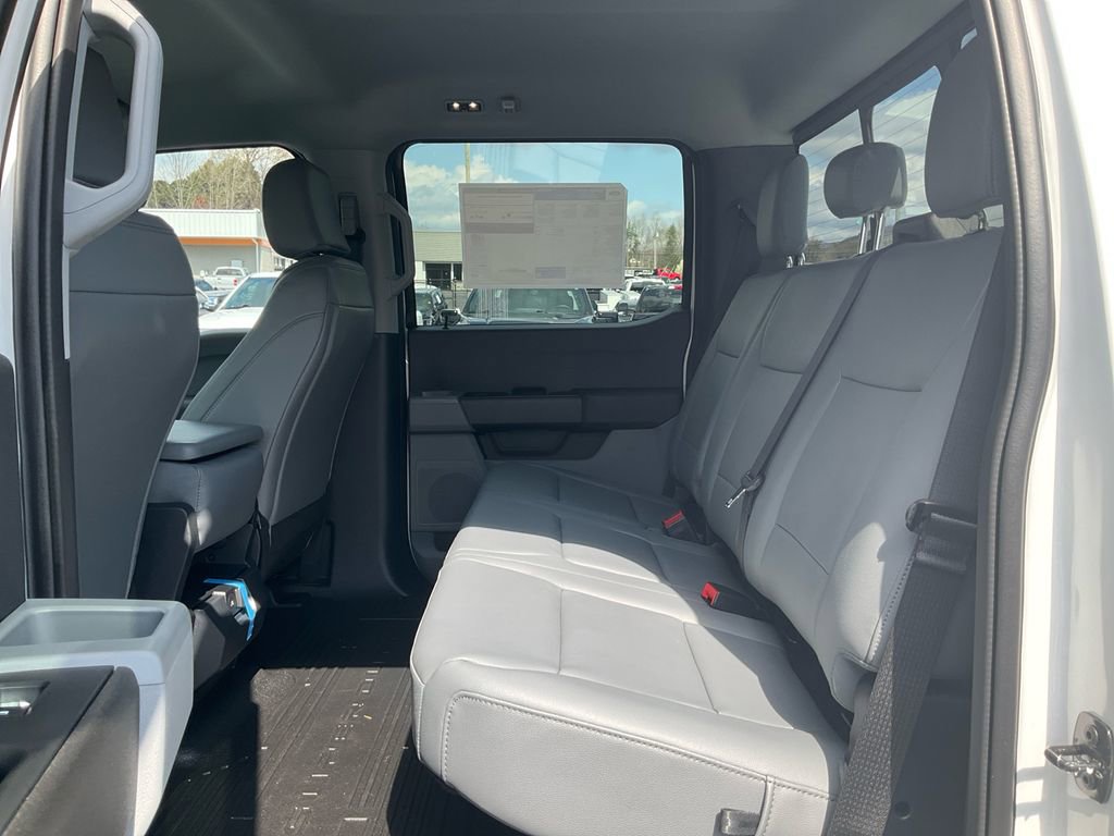 New 2026 Ford F250 XL image 15