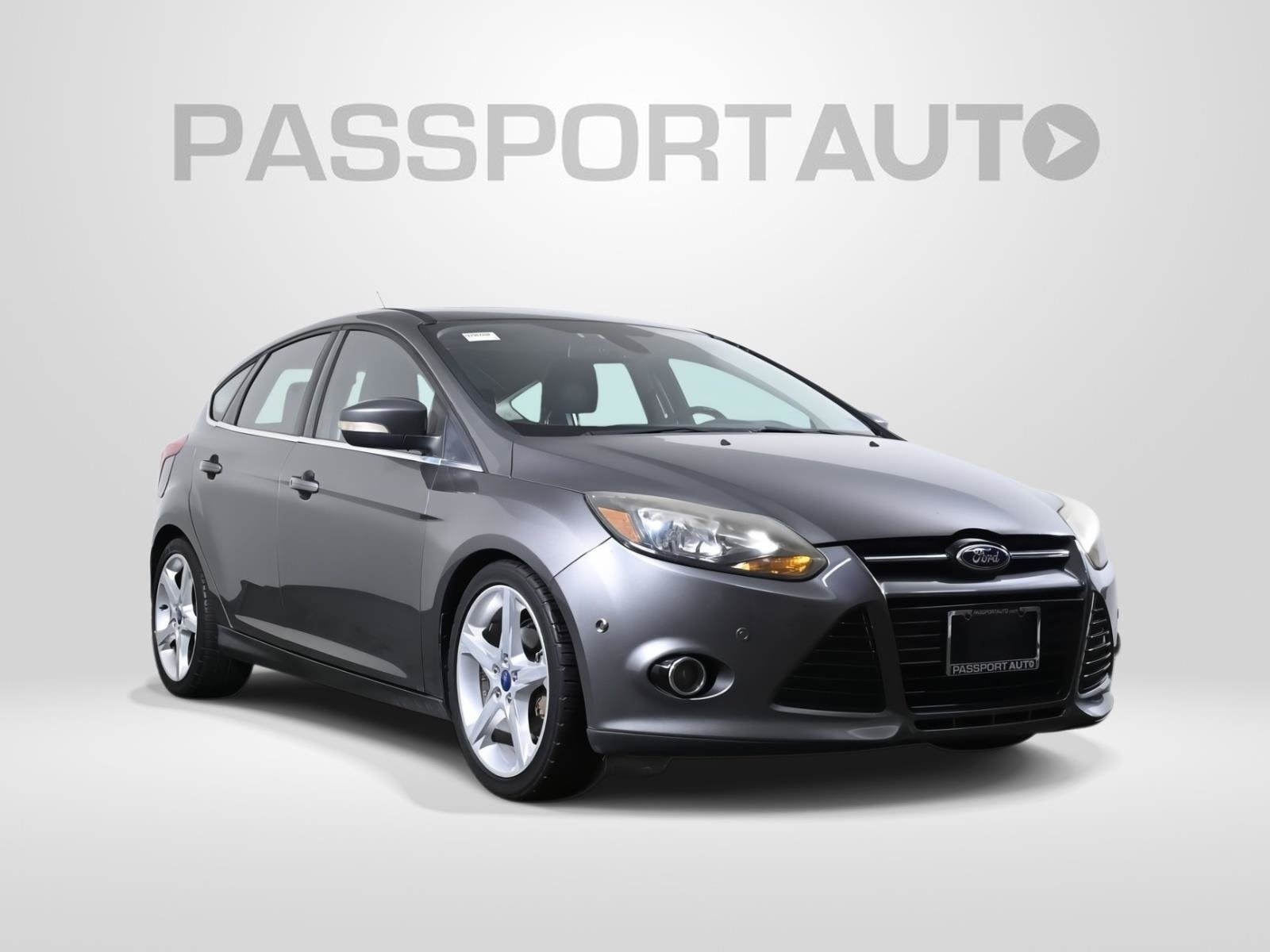 Used 2012 Ford Focus Titanium FWD image 3