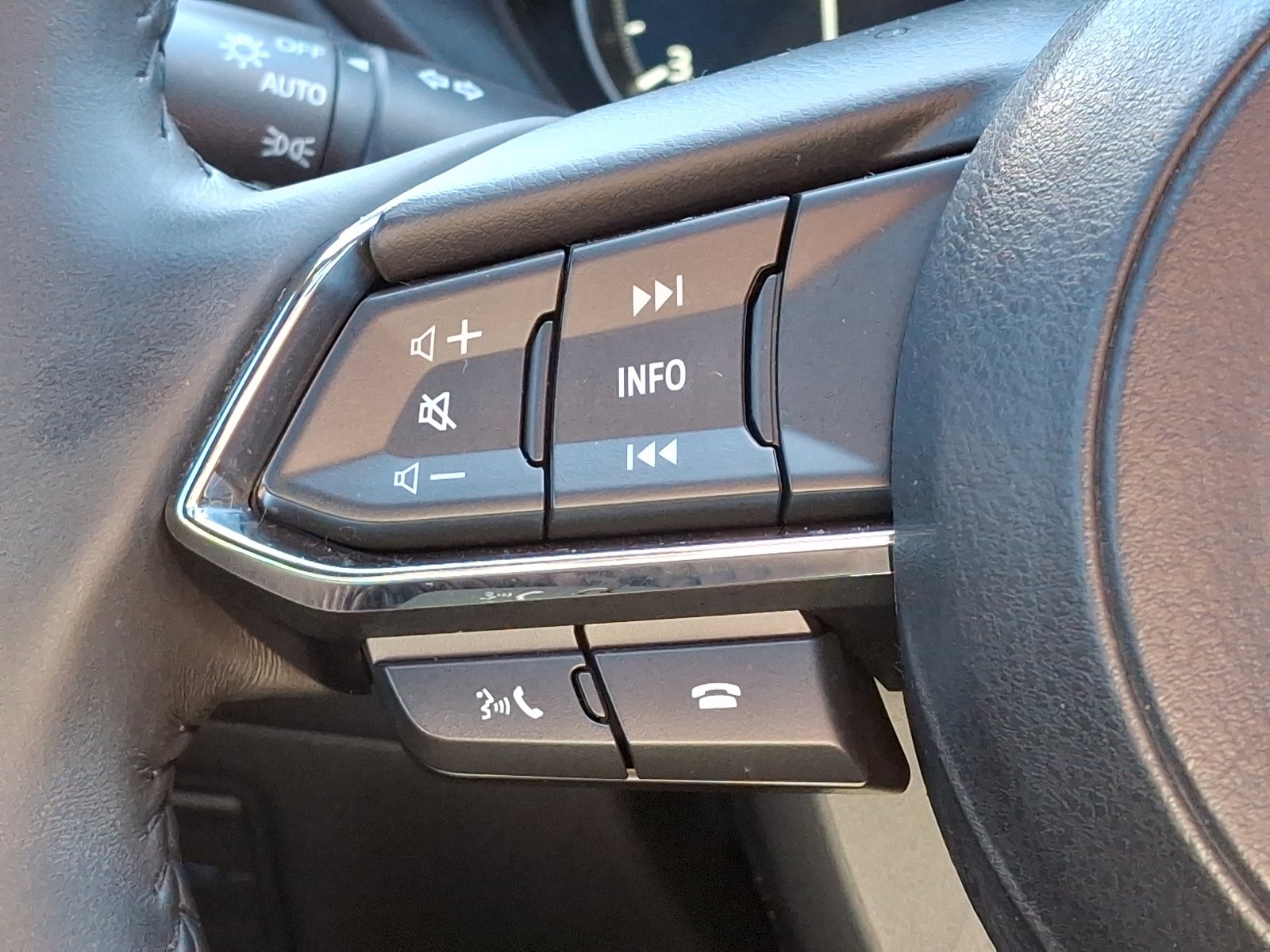 Certified 2024 MAZDA CX-5 Carbon Edition image 23