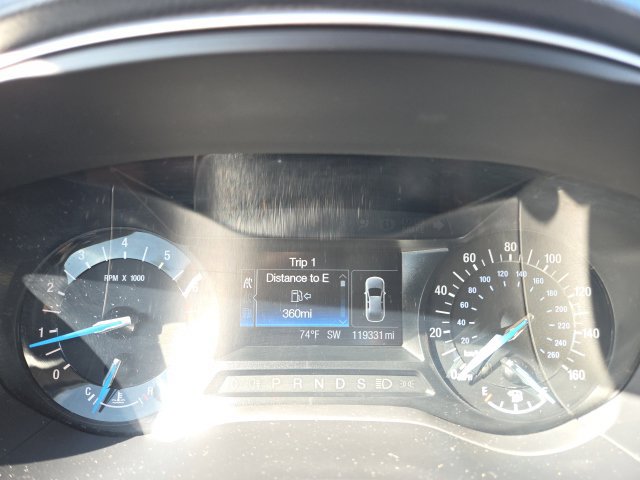 Used 2016 Ford Fusion SE FWD image 35
