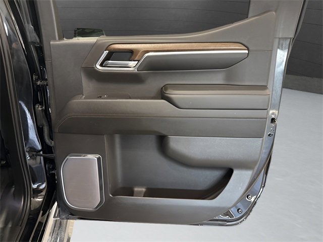 Used 2024 Chevrolet Silverado 1500 High Country w/ Technology Package image 31