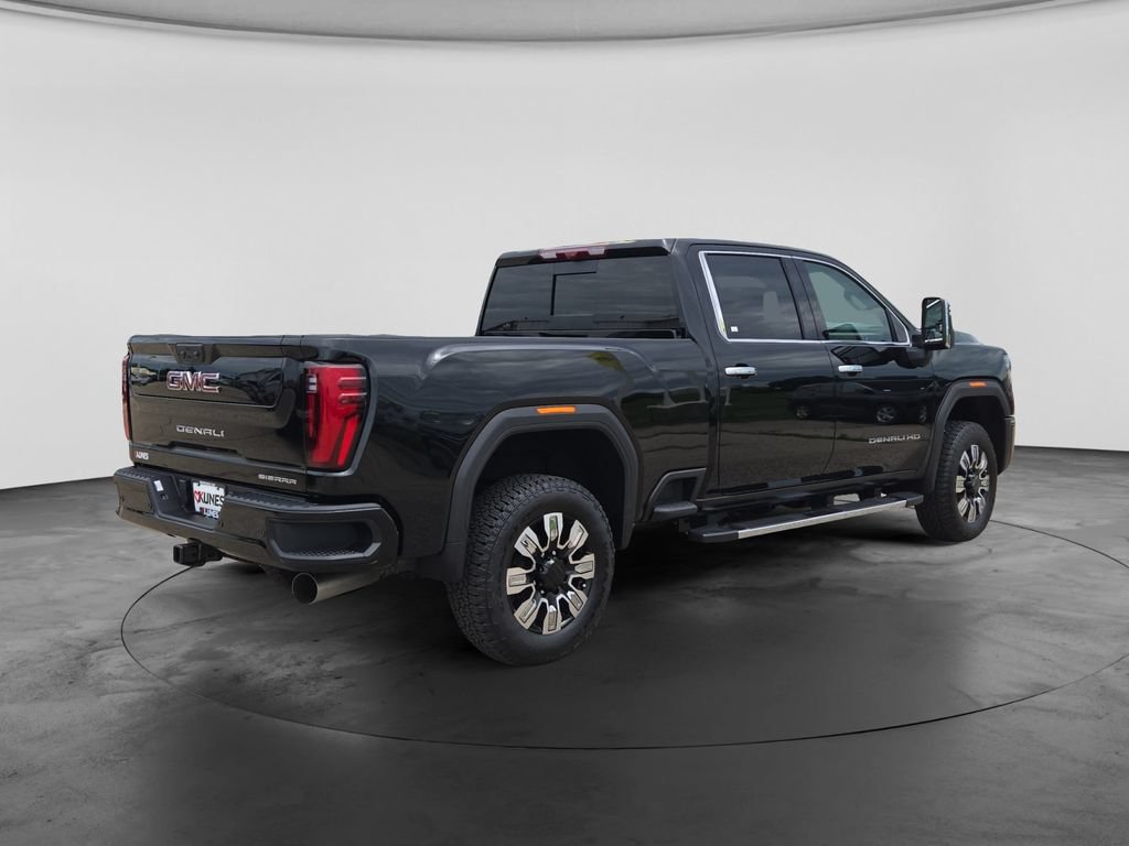 New 2026 GMC Sierra 2500 Denali w/ Denali Reserve Package AWD/4WD image 10