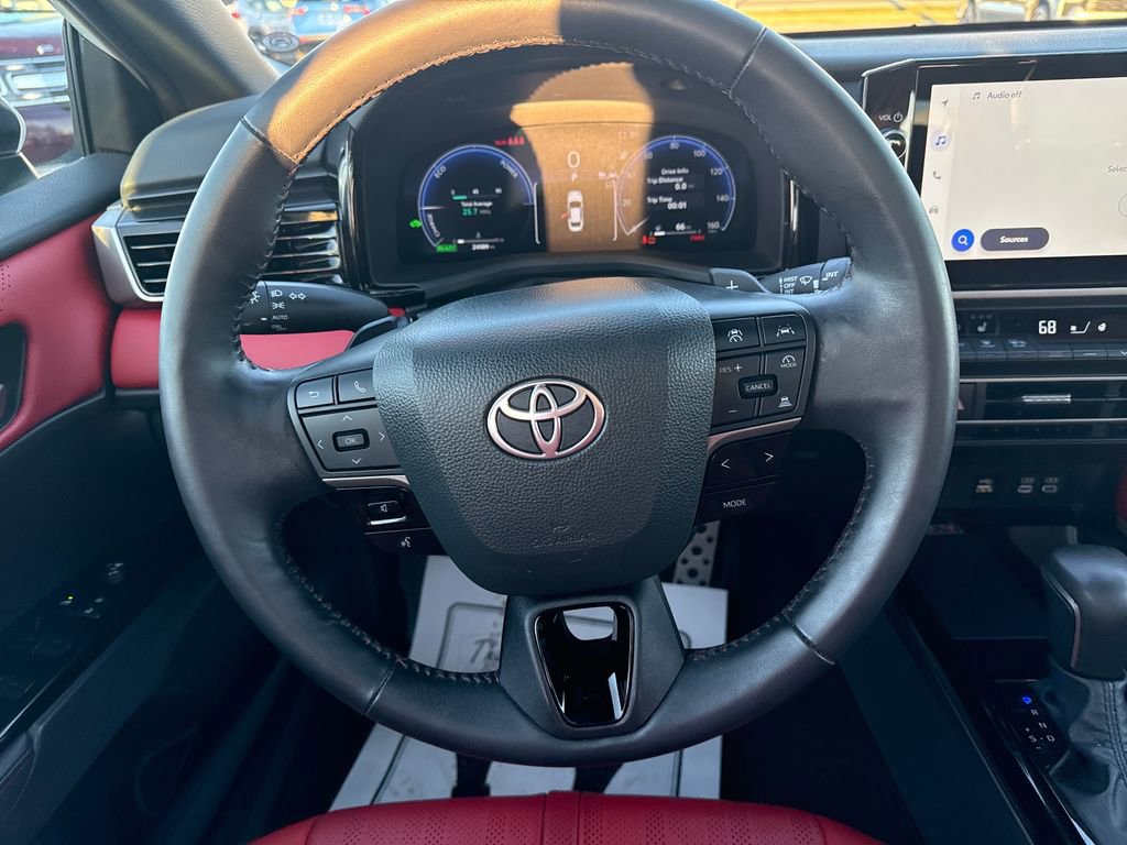 Used 2025 Toyota Camry XSE image 17