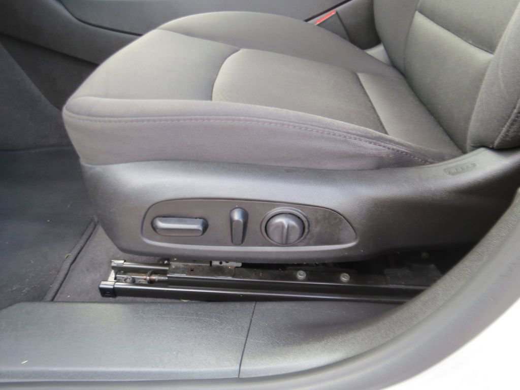 Certified 2021 Chevrolet Malibu LT image 19