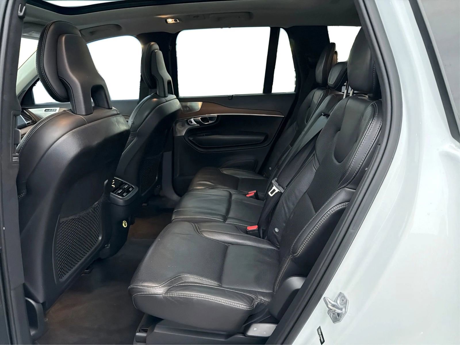 Used 2017 Volvo XC90 T6 Inscription w/ Luxury Package image 10