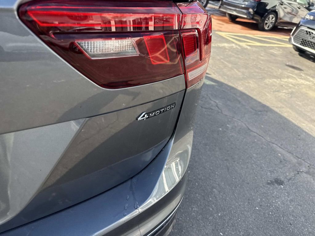 Used 2022 Volkswagen Tiguan SE image 6