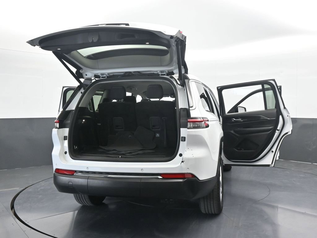 Used 2023 Jeep Grand Cherokee L Laredo w/ Luxury Tech Group I image 77