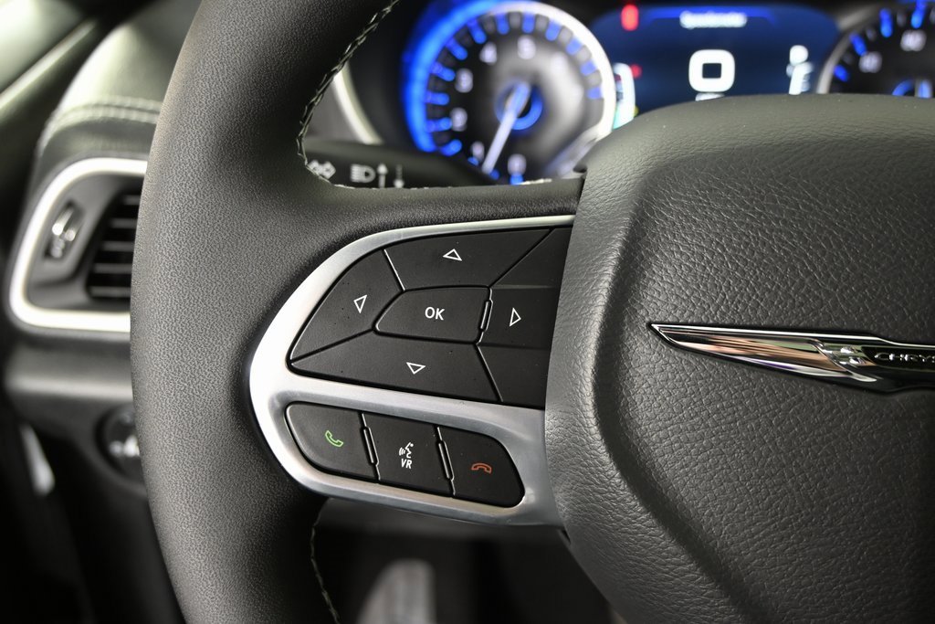 New 2026 Chrysler Pacifica Select image 36