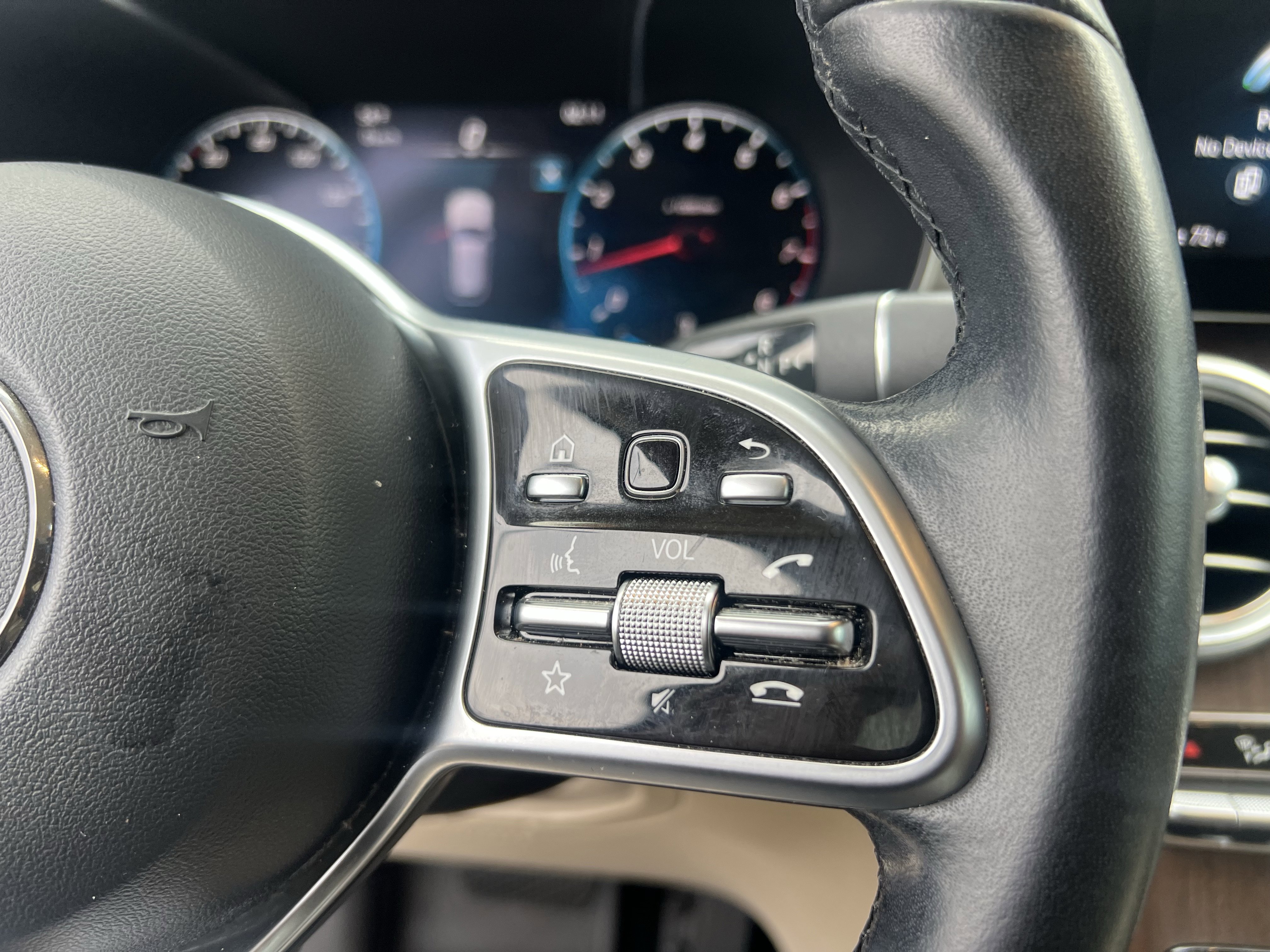 Used 2022 Mercedes-Benz GLC 300 image 20