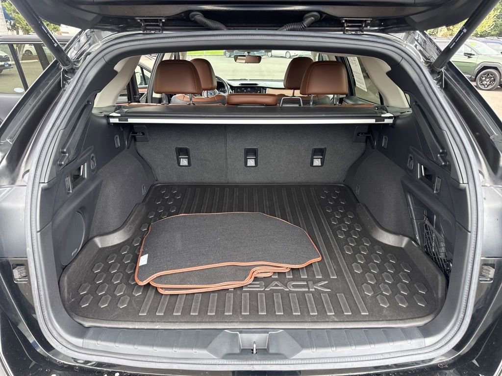 Used 2020 Subaru Outback Touring XT image 12