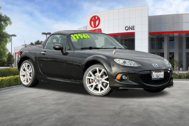 Used 2013 MAZDA MX-5 Miata Grand Touring w/ Premium Pkg RWD image 2