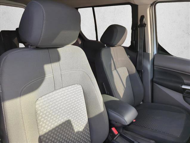 Used 2023 Ford Transit Connect XLT image 27