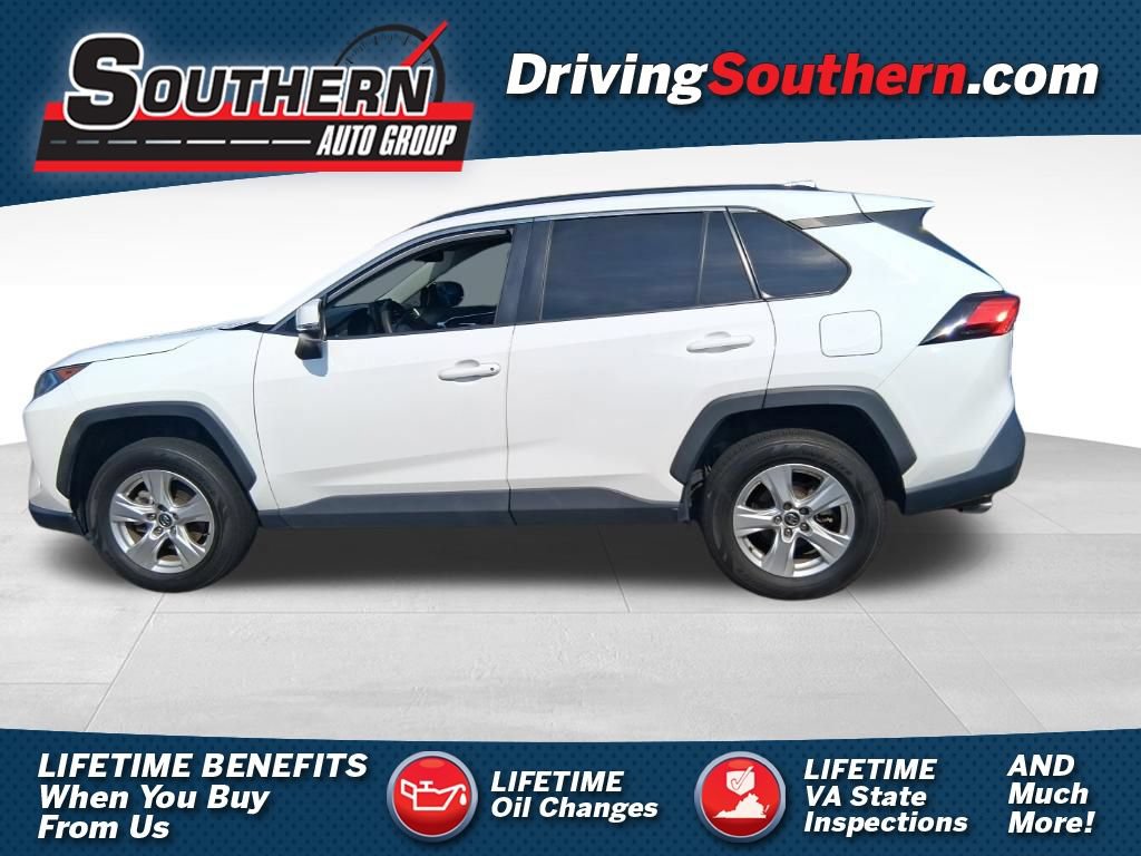 Used 2021 Toyota RAV4 XLE w/ Convenience Package AWD/4WD image 1