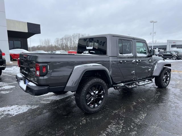 Used 2025 Jeep Gladiator Sport image 7