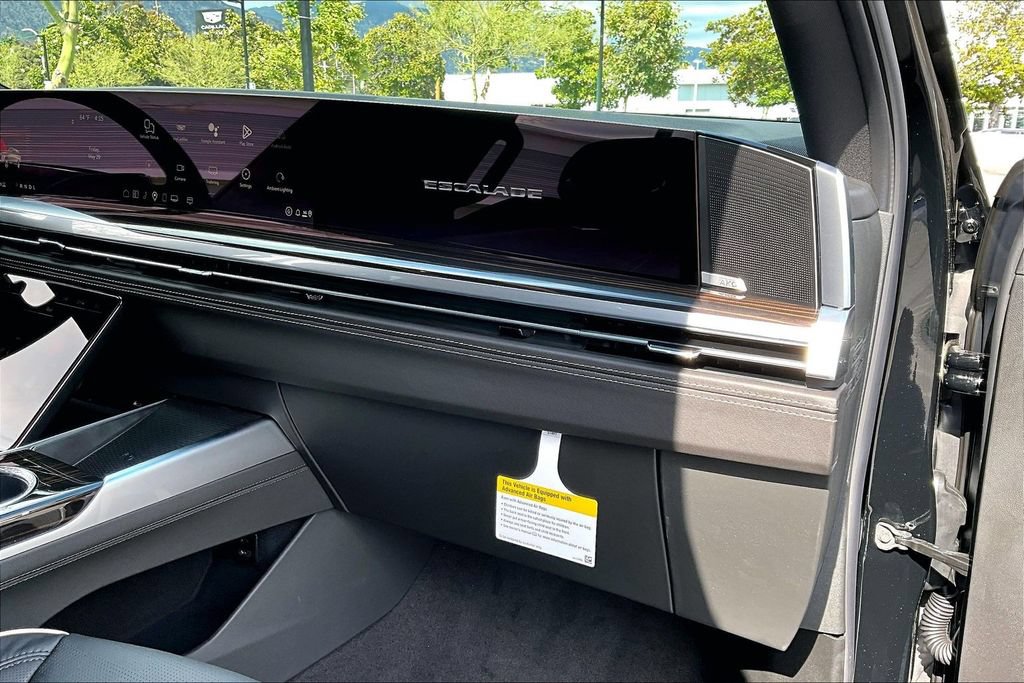 New 2026 Cadillac Escalade Luxury w/ LPO, Floor Liner Package AWD/4WD image 31
