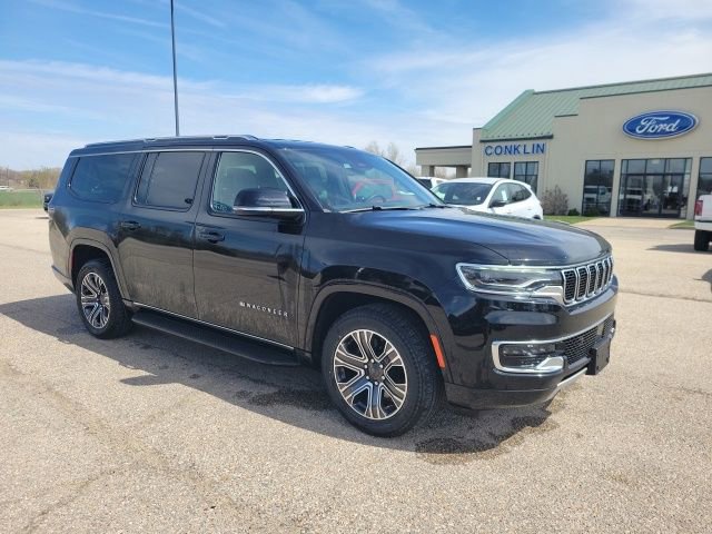 Used 2024 Jeep Wagoneer L Series II w/ Flexible Seating Group image 23