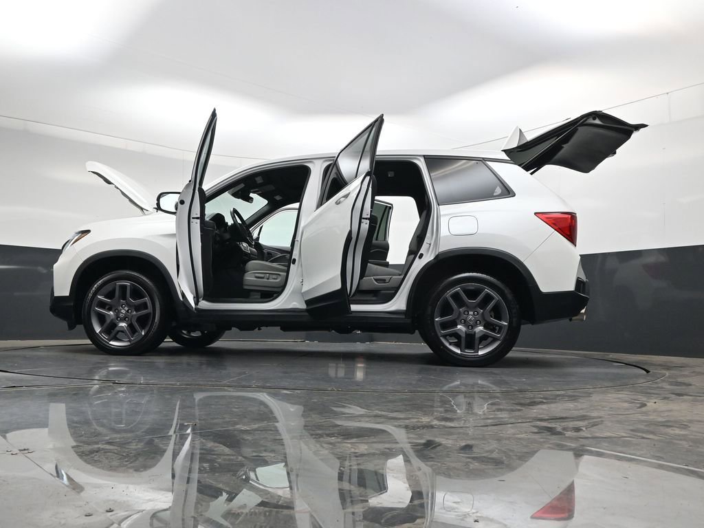 Used 2023 Honda Passport EX-L image 39