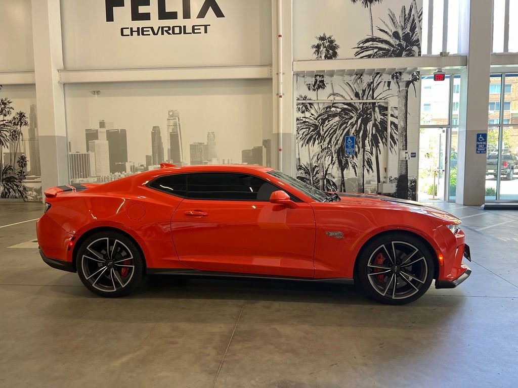 Used 2018 Chevrolet Camaro SS w/ Hot Wheels Edition RWD image 4
