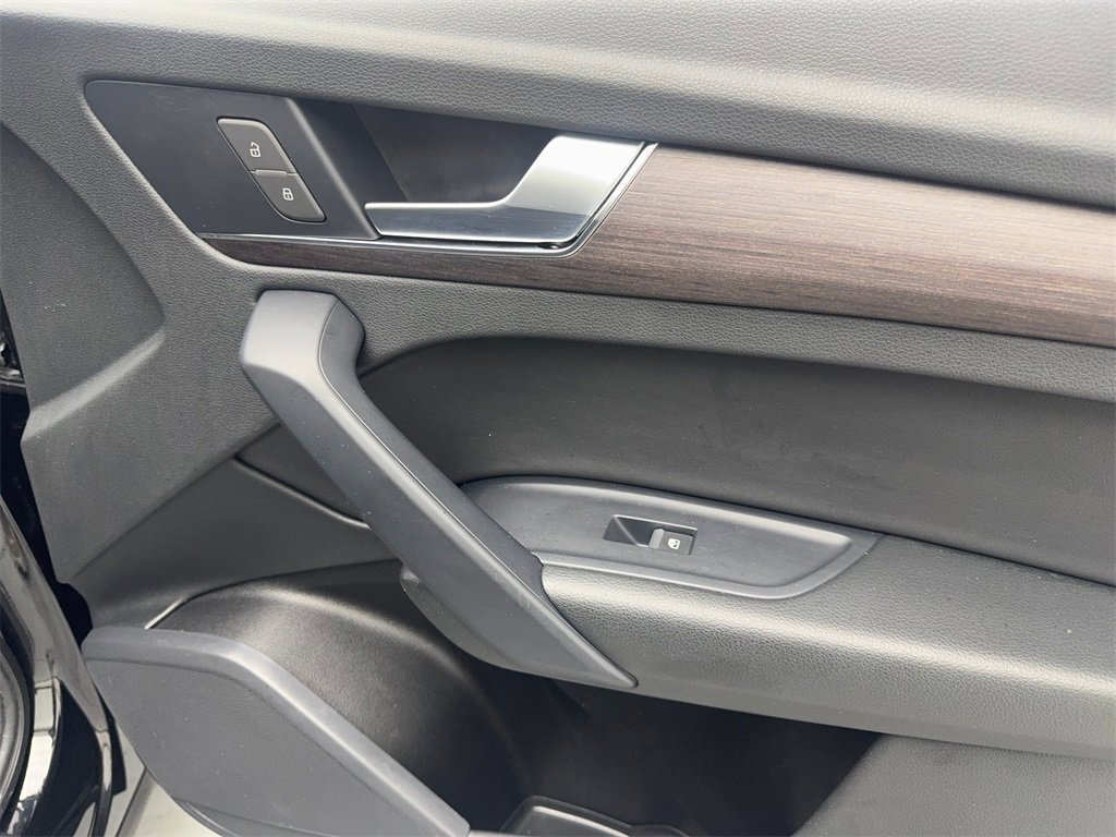 Used 2022 Audi Q5 2.0T Premium w/ Convenience Package image 50