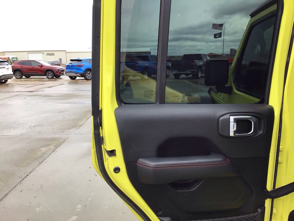Used 2022 Jeep Wrangler Unlimited Rubicon w/ LED Lighting Group image 14
