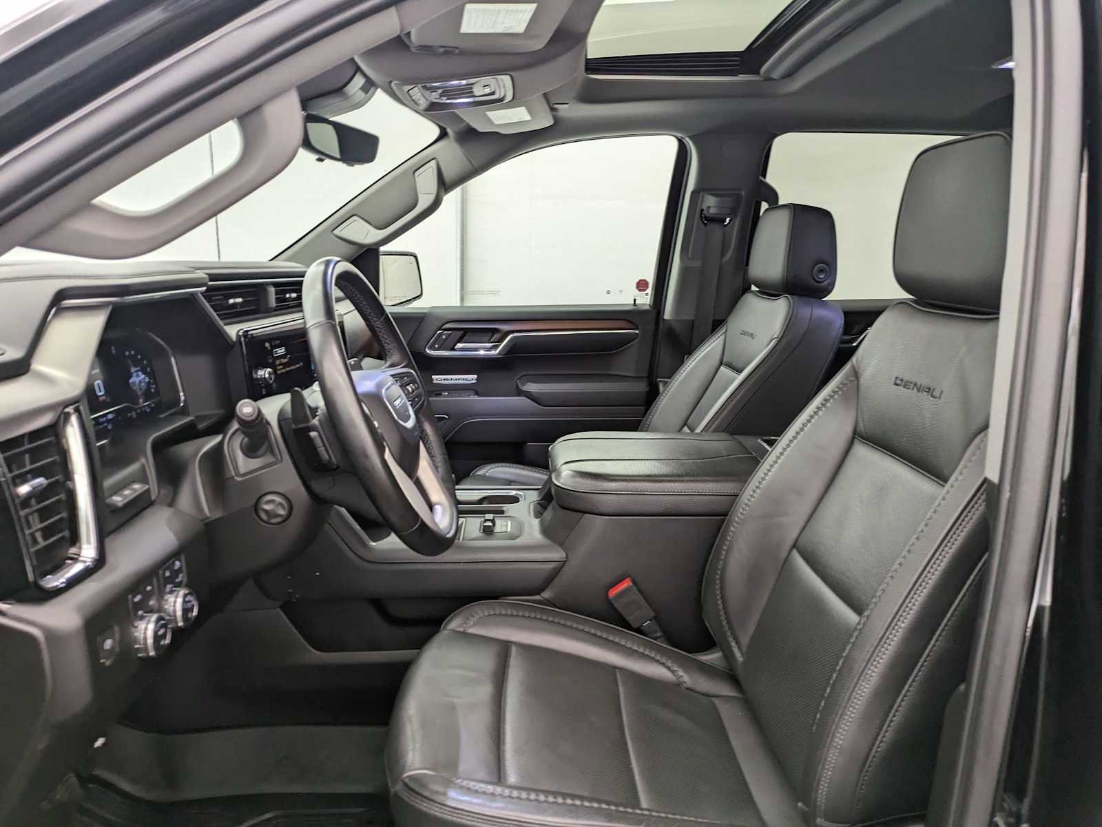 Used 2024 GMC Sierra 1500 Denali w/ Denali Reserve Package image 18