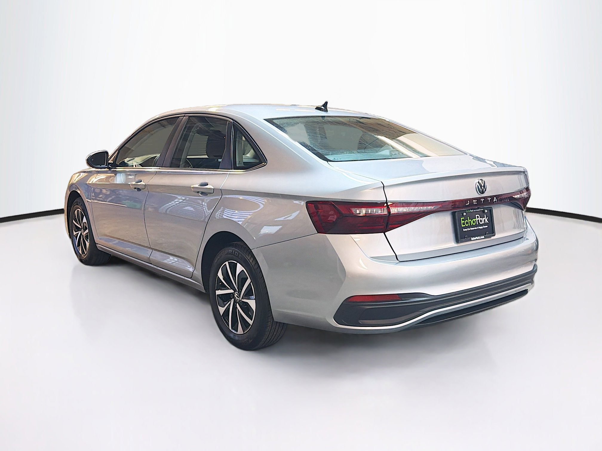 Used 2025 Volkswagen Jetta S FWD image 5