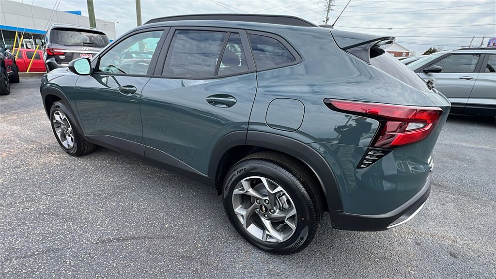 New 2026 Chevrolet Trax LT w/ LT Convenience Package image 7