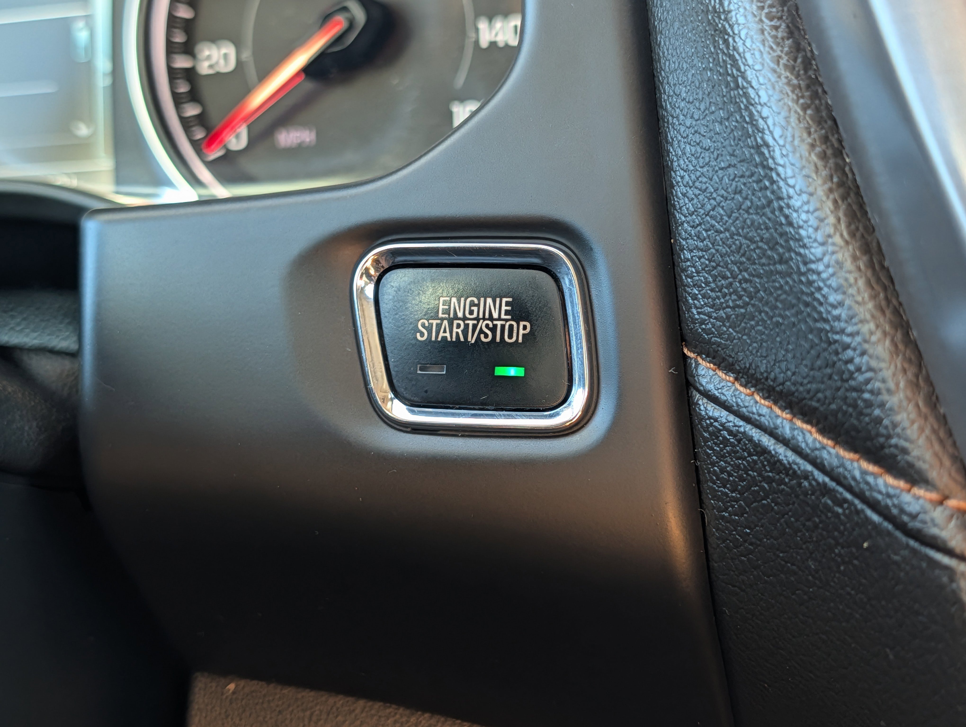 Used 2018 GMC Acadia SLT image 31