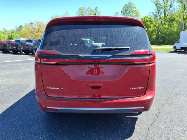 New 2027 Chrysler Pacifica Limited FWD image 6