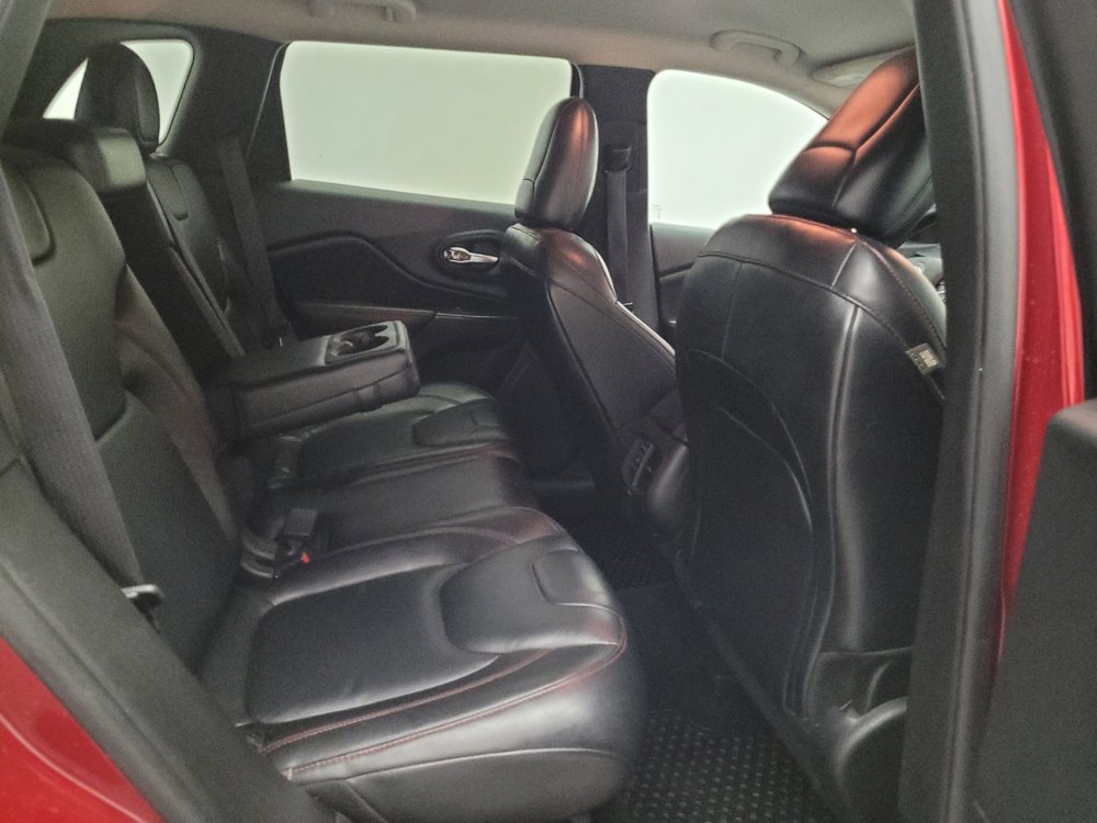 Used 2015 Jeep Cherokee Trailhawk w/ Leather Interior Group AWD/4WD image 19