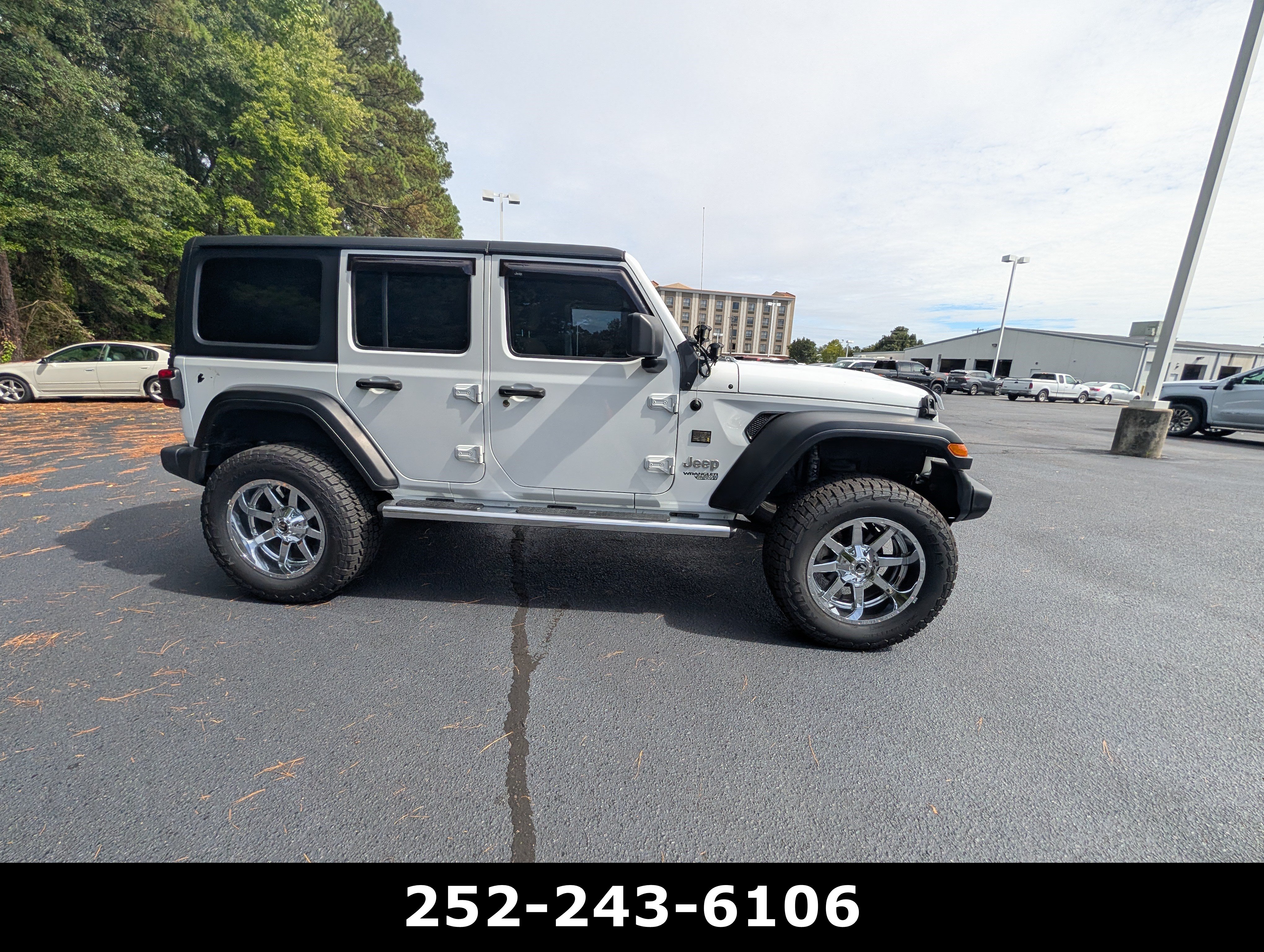 Used 2019 Jeep Wrangler Unlimited Sport S AWD/4WD image 5