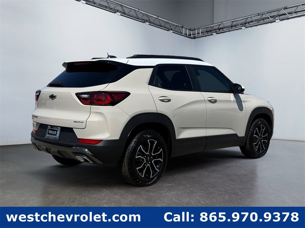New 2026 Chevrolet TrailBlazer ACTIV w/ Convenience Package image 3