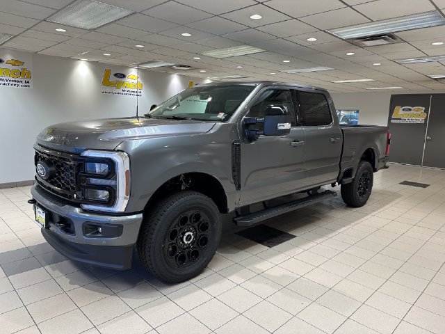 New 2027 Ford F250 Lariat w/ Black Appearance Package AWD/4WD image 2