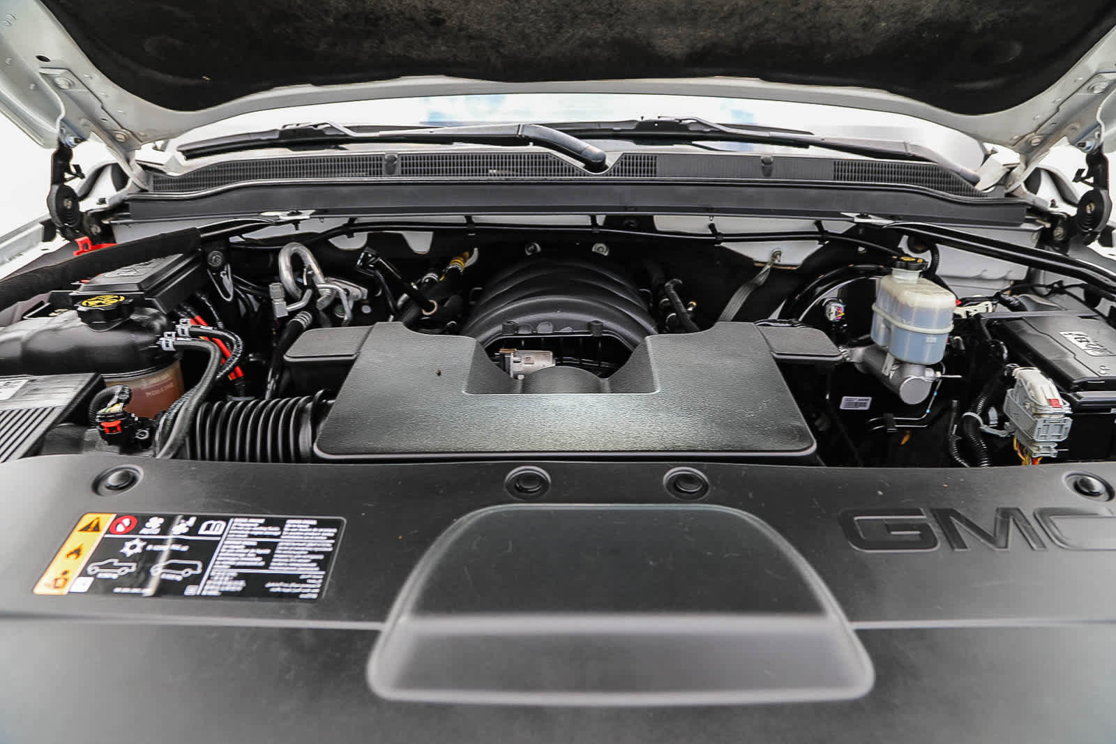 Used 2020 GMC Yukon XL SLT image 25