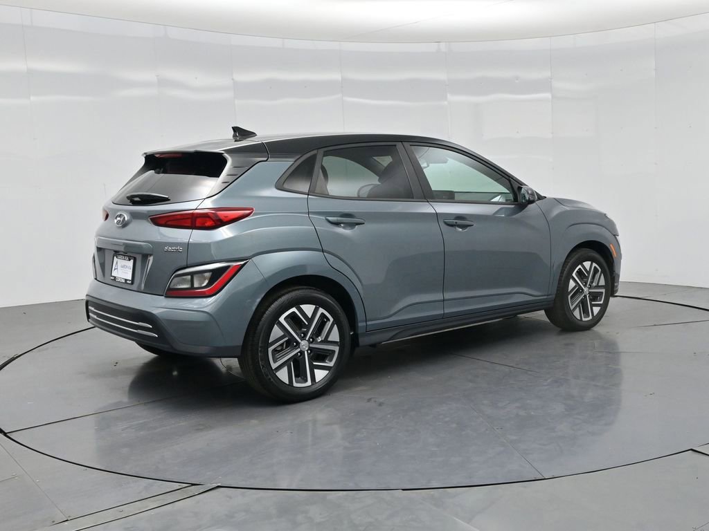 Used 2023 Hyundai Kona SE w/ Cargo Package FWD image 28