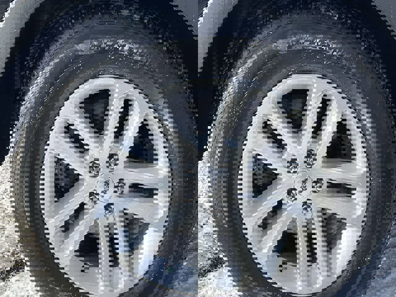 Used 2016 Ford Explorer FWD image 34