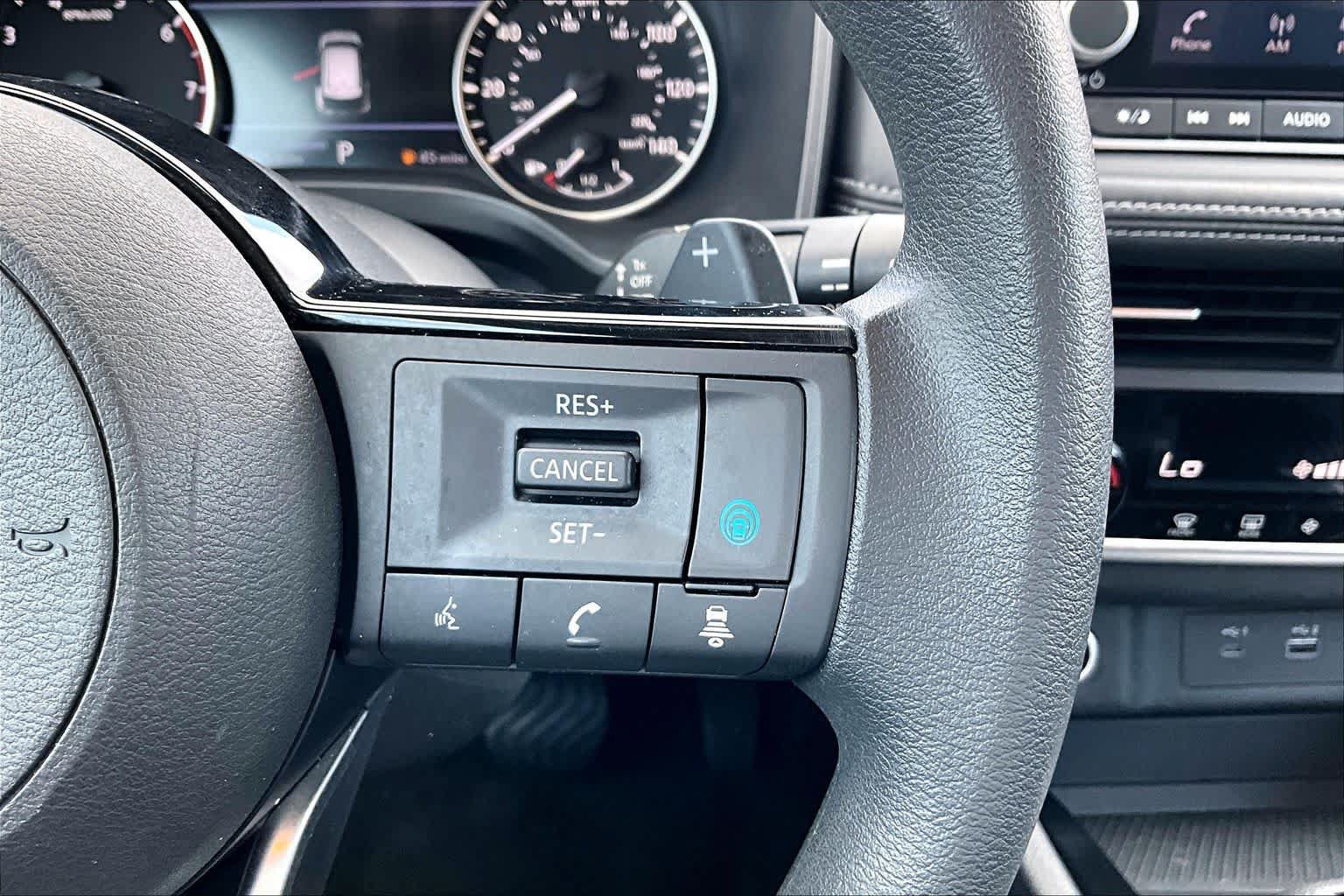 Certified 2023 Nissan Rogue SV FWD image 23