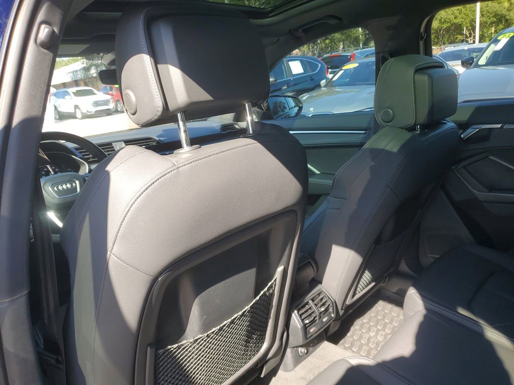 Used 2023 Audi Q3 2.0T Premium Plus w/ Premium Plus Package image 14