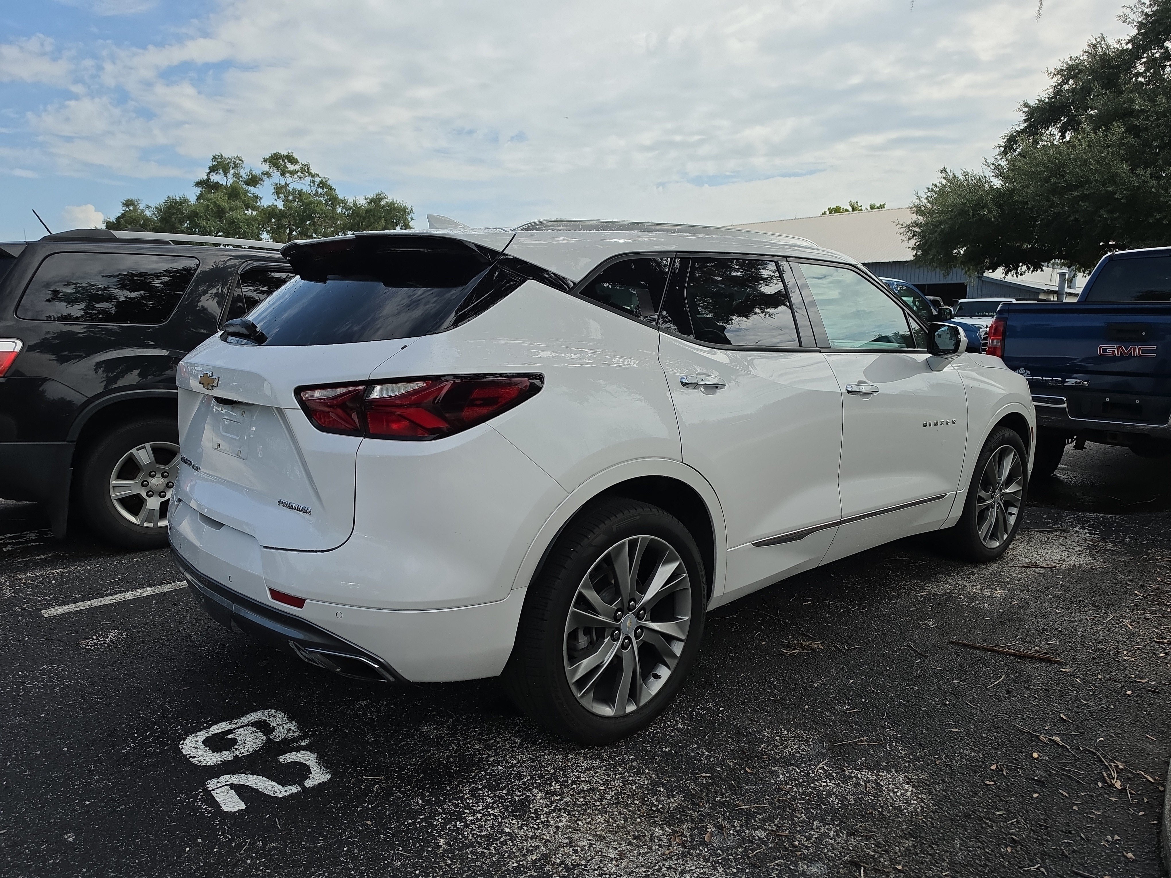 Used 2021 Chevrolet Blazer Premier w/ Driver Confidence II Package AWD/4WD image 3