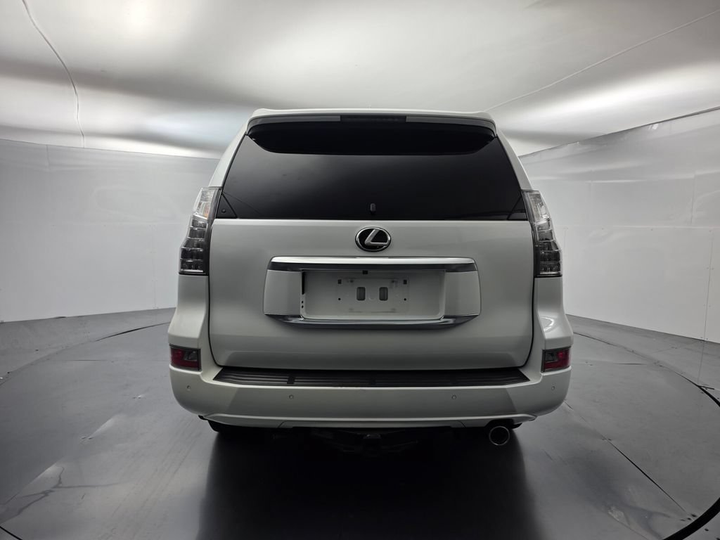 Used 2021 Lexus GX 460 Premium w/ Premium Package AWD/4WD image 5