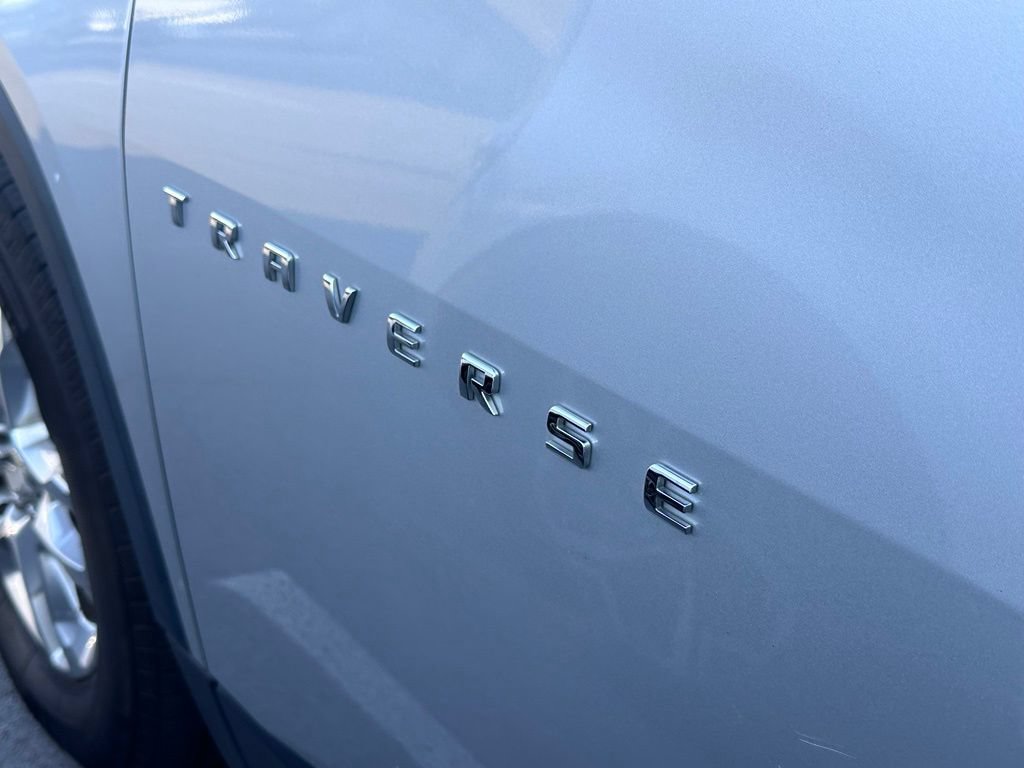 Used 2018 Chevrolet Traverse LT FWD image 5