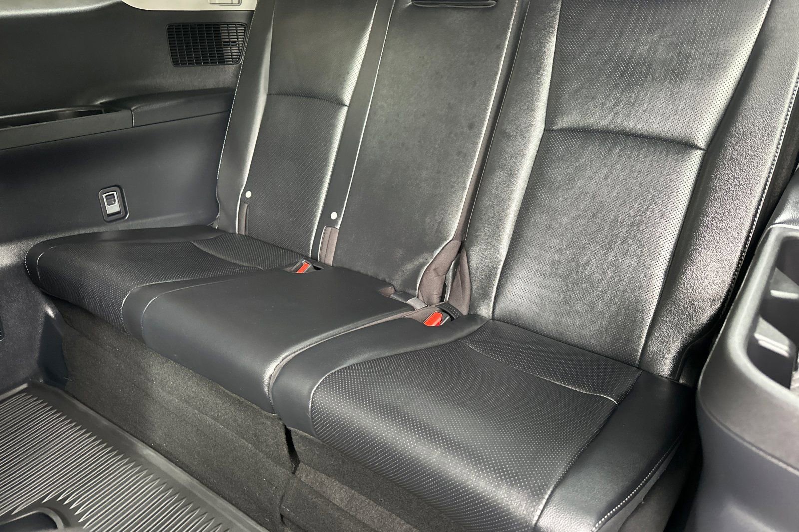 Used 2025 Toyota Grand Highlander AWD image 19