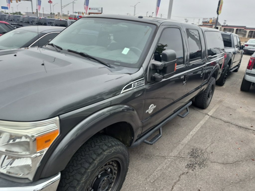 Used 2015 Ford F250 Lariat w/ Lariat Ultimate Package AWD/4WD image 5