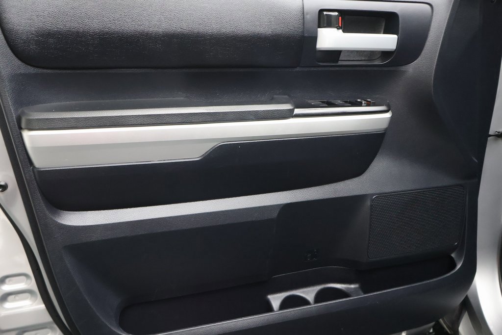 Used 2016 Toyota Tundra SR5 w/ SR5 Upgrade Package image 16
