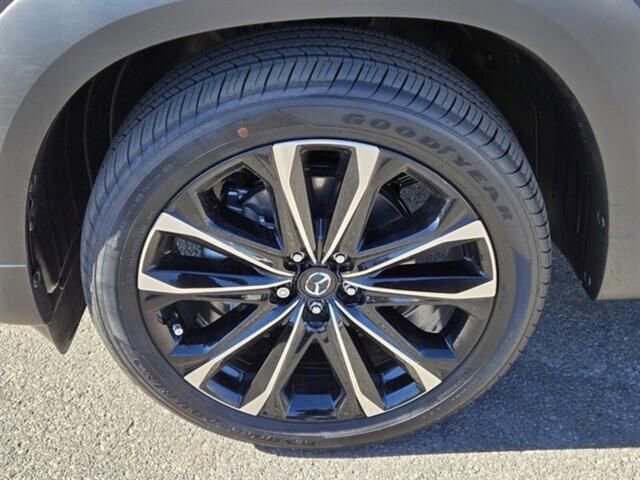 Used 2025 MAZDA CX-50 AWD 2.5 S w/ Premium Plus Pkg image 12