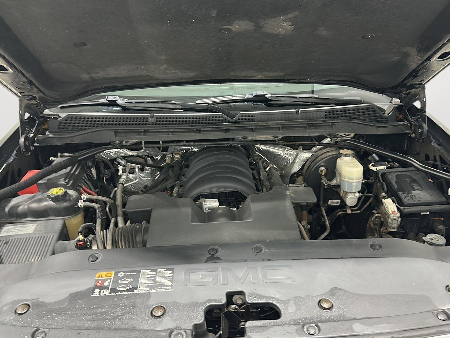 Used 2015 GMC Sierra 1500 SLT w/ SLT Crew Cab Value Package image 26